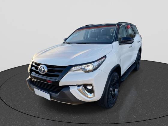 TOYOTA HILUX SW4 2.8 SRX 4X4 16V TURBO INTERCOOLER DIESEL 4P AUTOMÁTICO TOYOTA HILUX SW4 2.8 SRX 4X4 16V TURBO INTERCOOLER DIESEL 4P AUTOMÁTICO